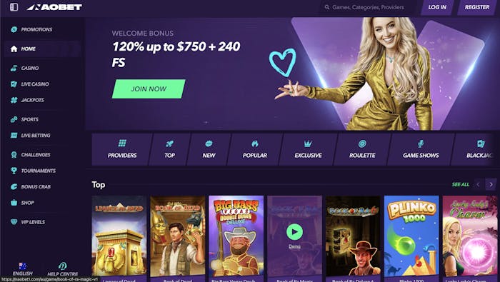 Ocean Spin casino home page featuring a welcome bonus offer